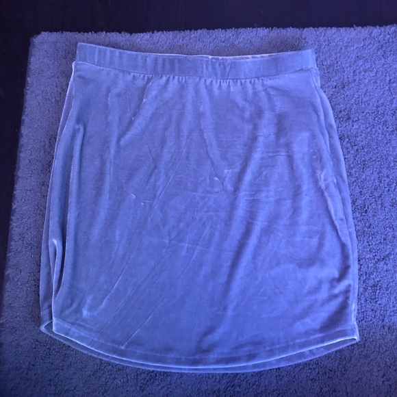 silver velvet mini skirt - Picture 1 of 2